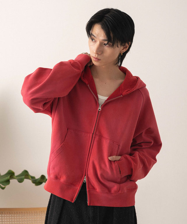 レッドソノタ モデル：180cm L着用