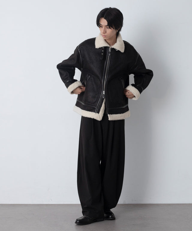 ブラック モデル：180cm L着用