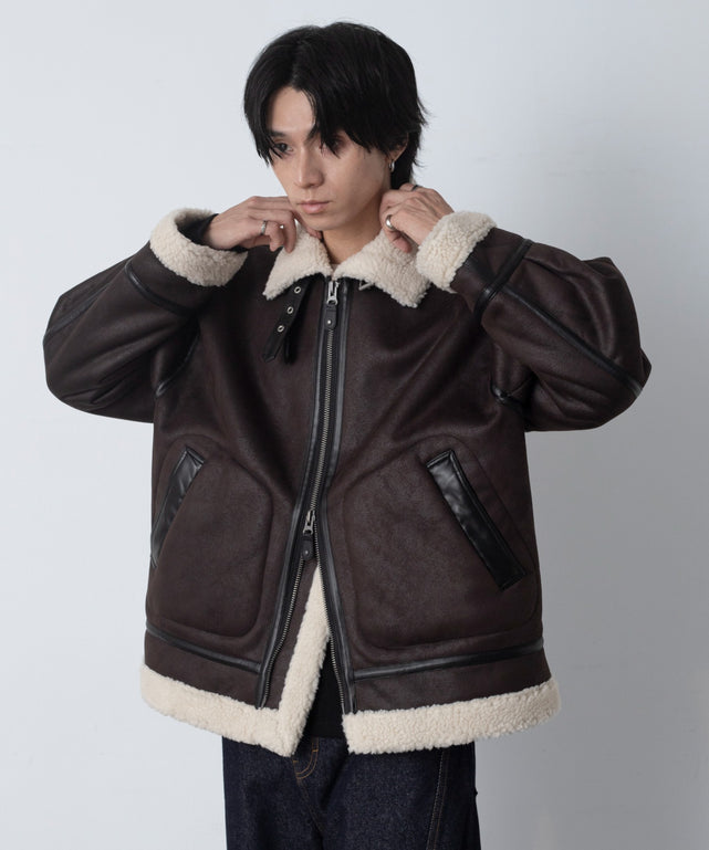 ブラウン モデル：180cm L着用