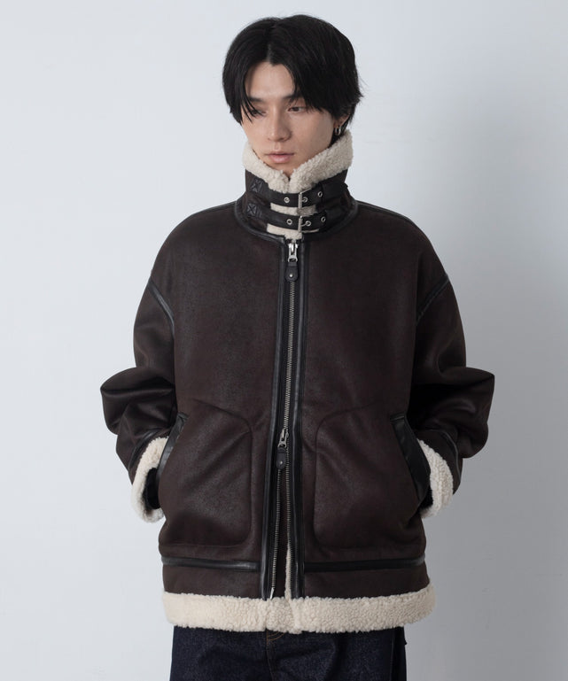 ブラウン モデル：180cm L着用