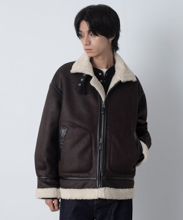 ブラウン モデル：180cm L着用