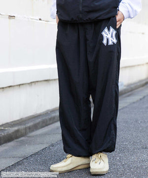 ブラック モデル：178cm L着用