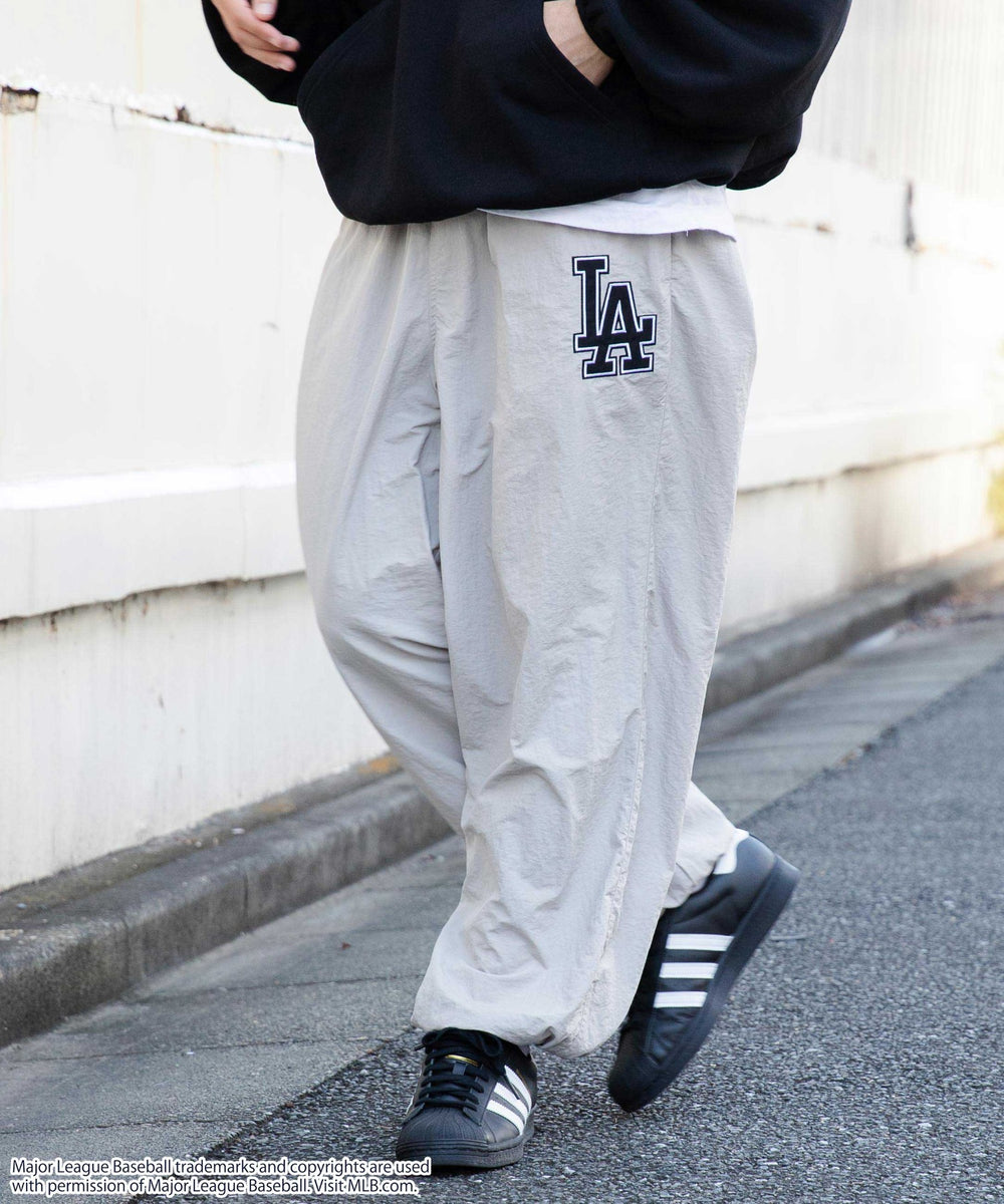 Lグレー モデル：178cm L着用