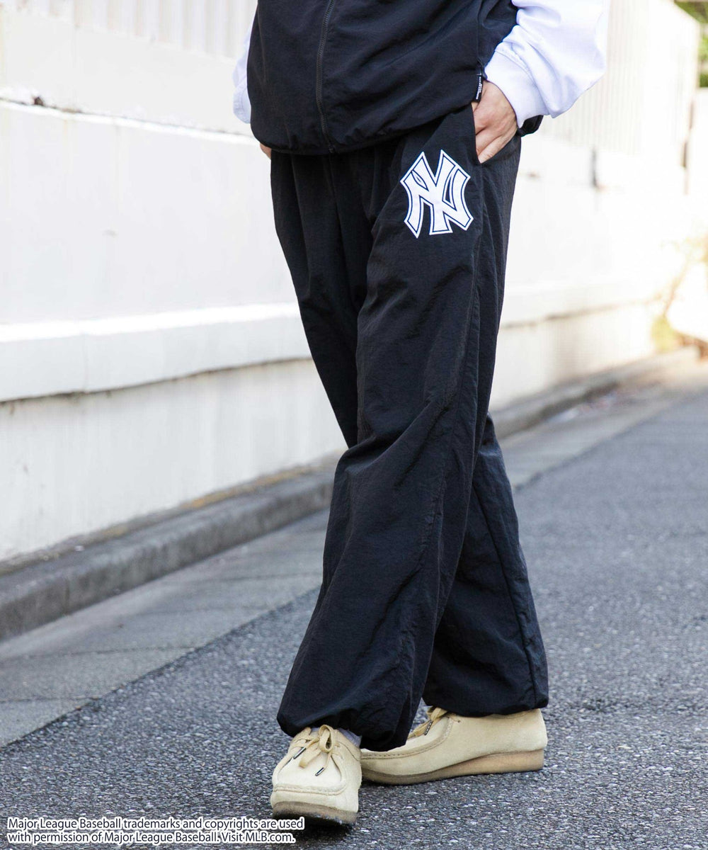 ブラック モデル：178cm L着用