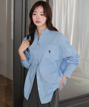 バンドカラーブルー モデル：165cm F着用