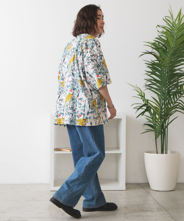 柄2 モデル：174㎝ L着用