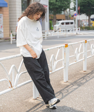 ホワイト モデル：166cm L着用