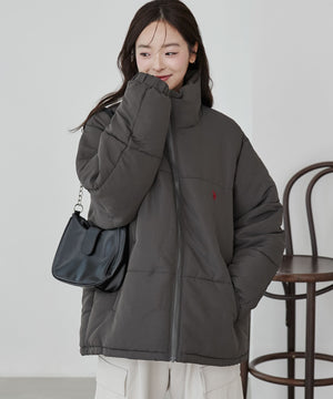 グレー モデル：165cm M着用