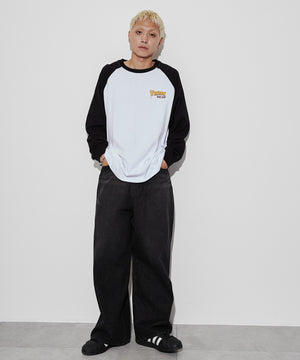 ホワイト モデル：178cm L着用