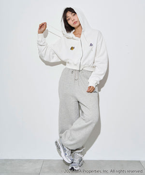 ホワイト モデル：160cm F着用