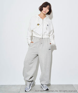 ホワイト モデル：160cm F着用