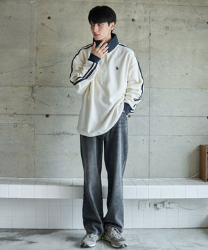 ホワイト モデル:177cm Lサイズ着用