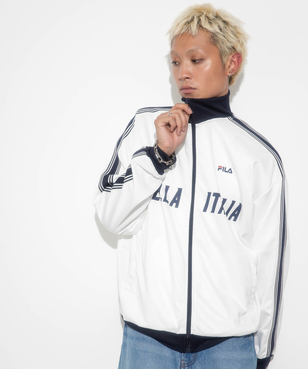 オフホワイト　モデル：178㎝　L着