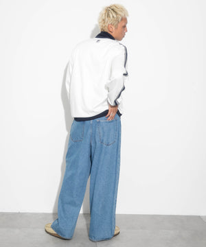 オフホワイト　モデル：178㎝　L着