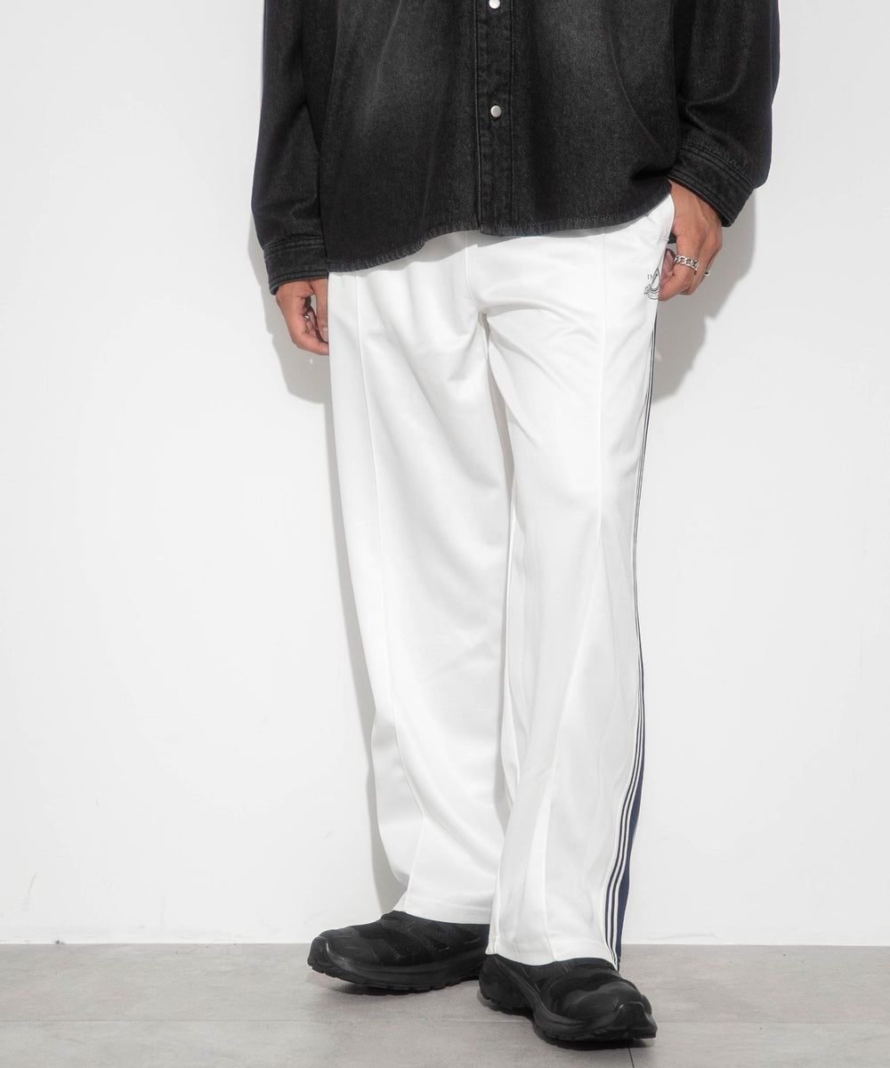 オフホワイト　モデル：178㎝　L着用