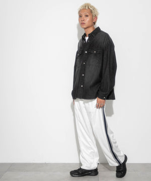 オフホワイト　モデル：178㎝　L着用