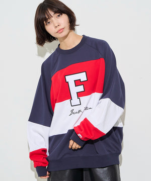 レッドその他 モデル：160cm L着用