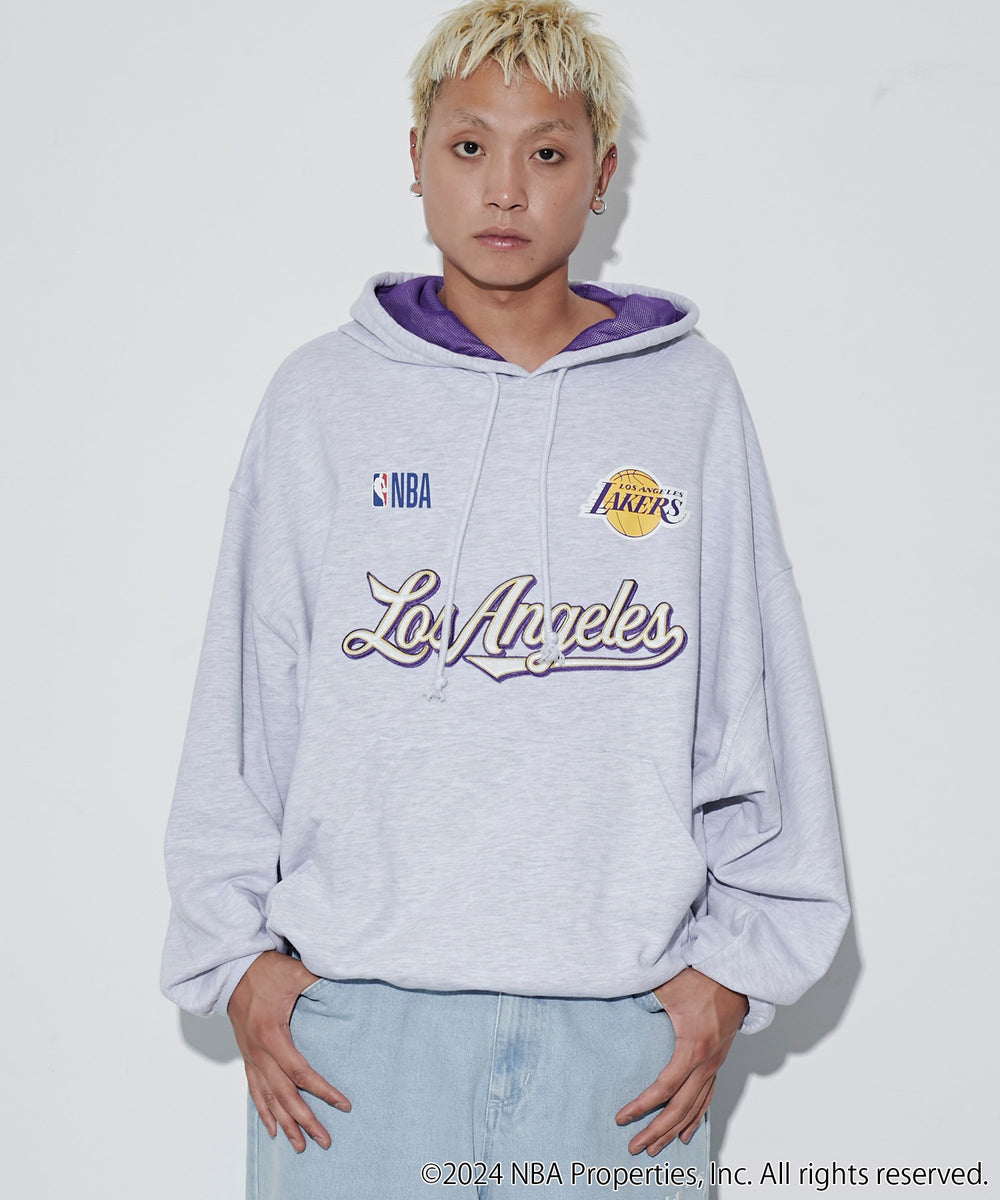 アッシュグレー モデル：178cm L着用