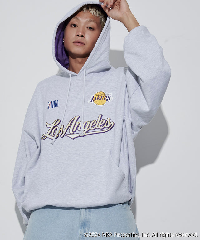 アッシュグレー モデル：178cm L着用