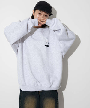 アッシュグレー モデル：161cm L着用