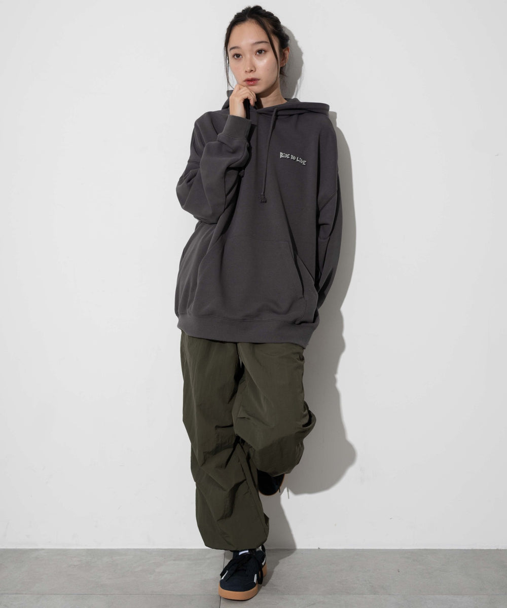 スミクロ モデル：161cm L着用