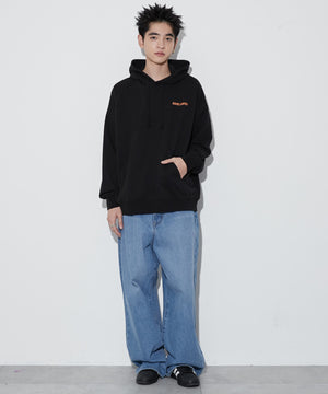 ブラック モデル：180cm L着用