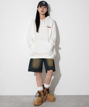 ホワイト モデル：161cm L着用