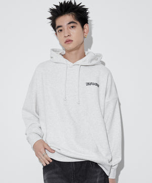 アッシュグレー モデル：180cm L着用