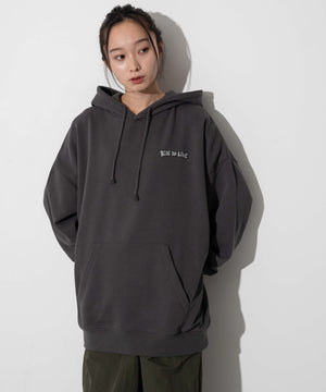 スミクロ モデル：161cm L着用