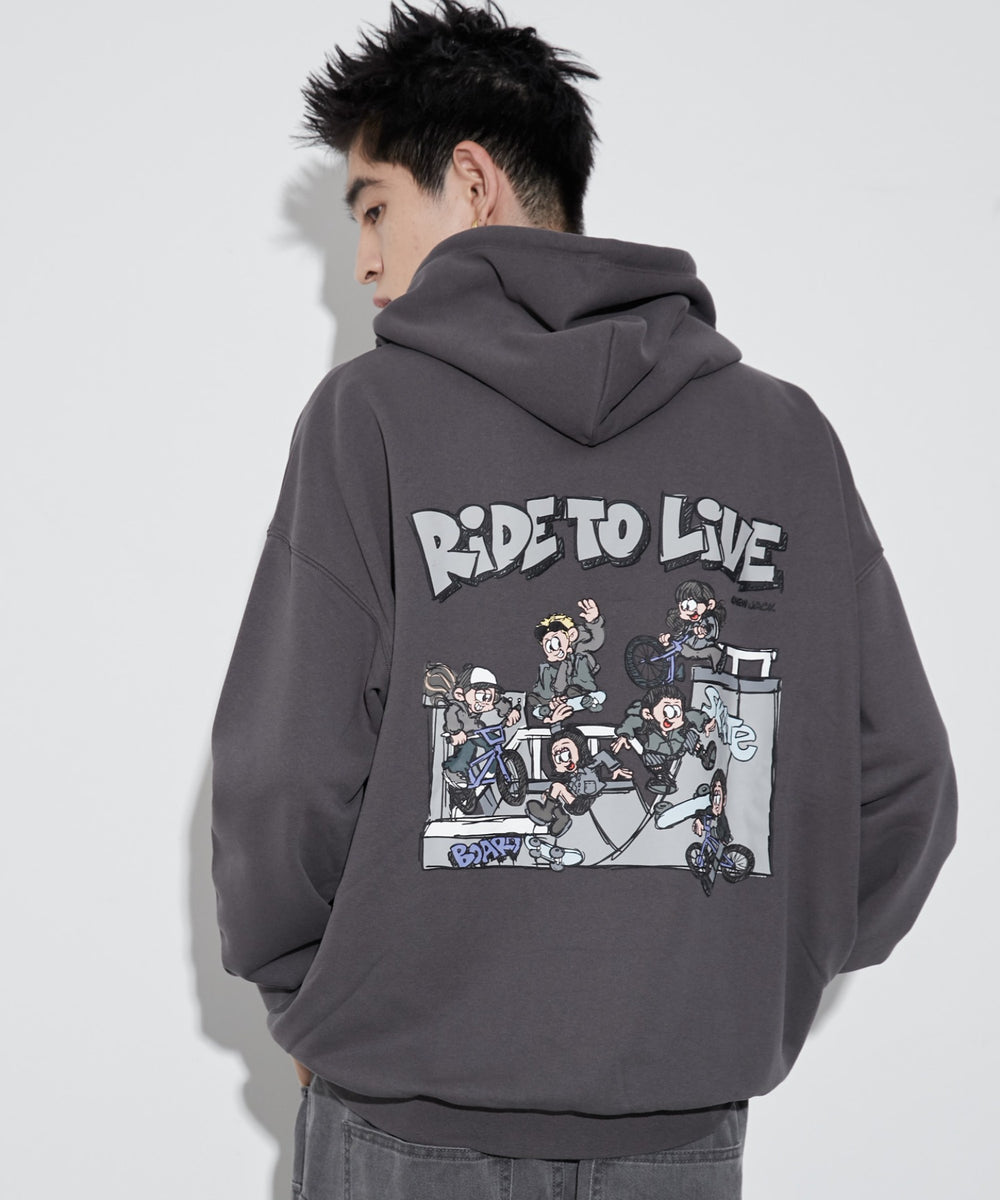 スミクロ モデル：180cm L着用