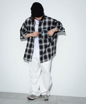 ブラック系チェック1 モデル：174cm L着用