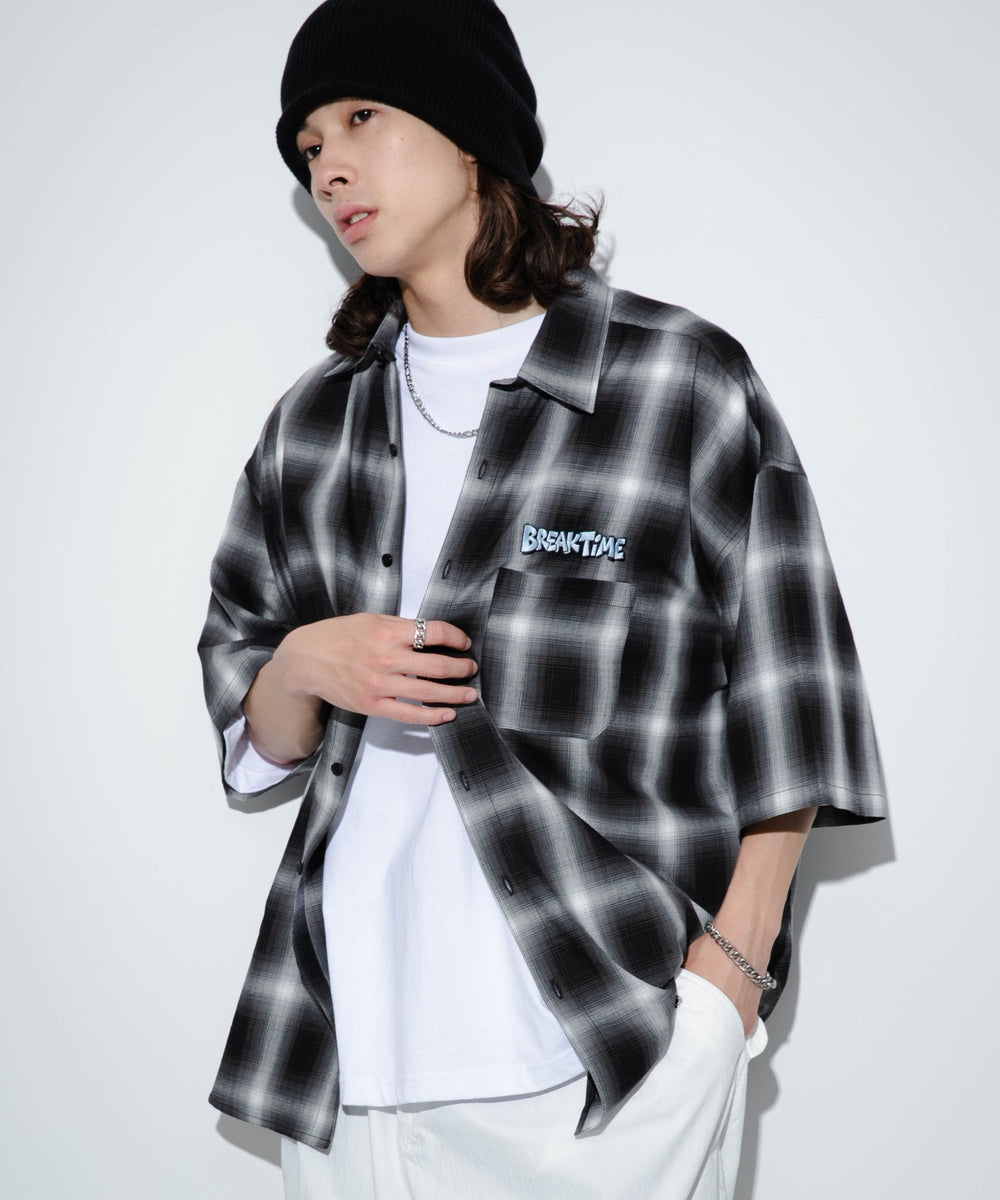 ブラック系チェック1 モデル：174cm L着用