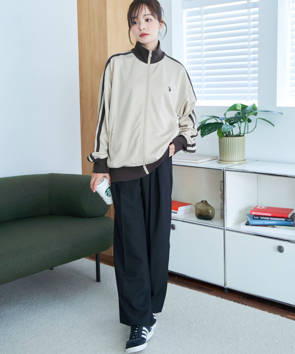 ベージュ モデル：165cm F着用