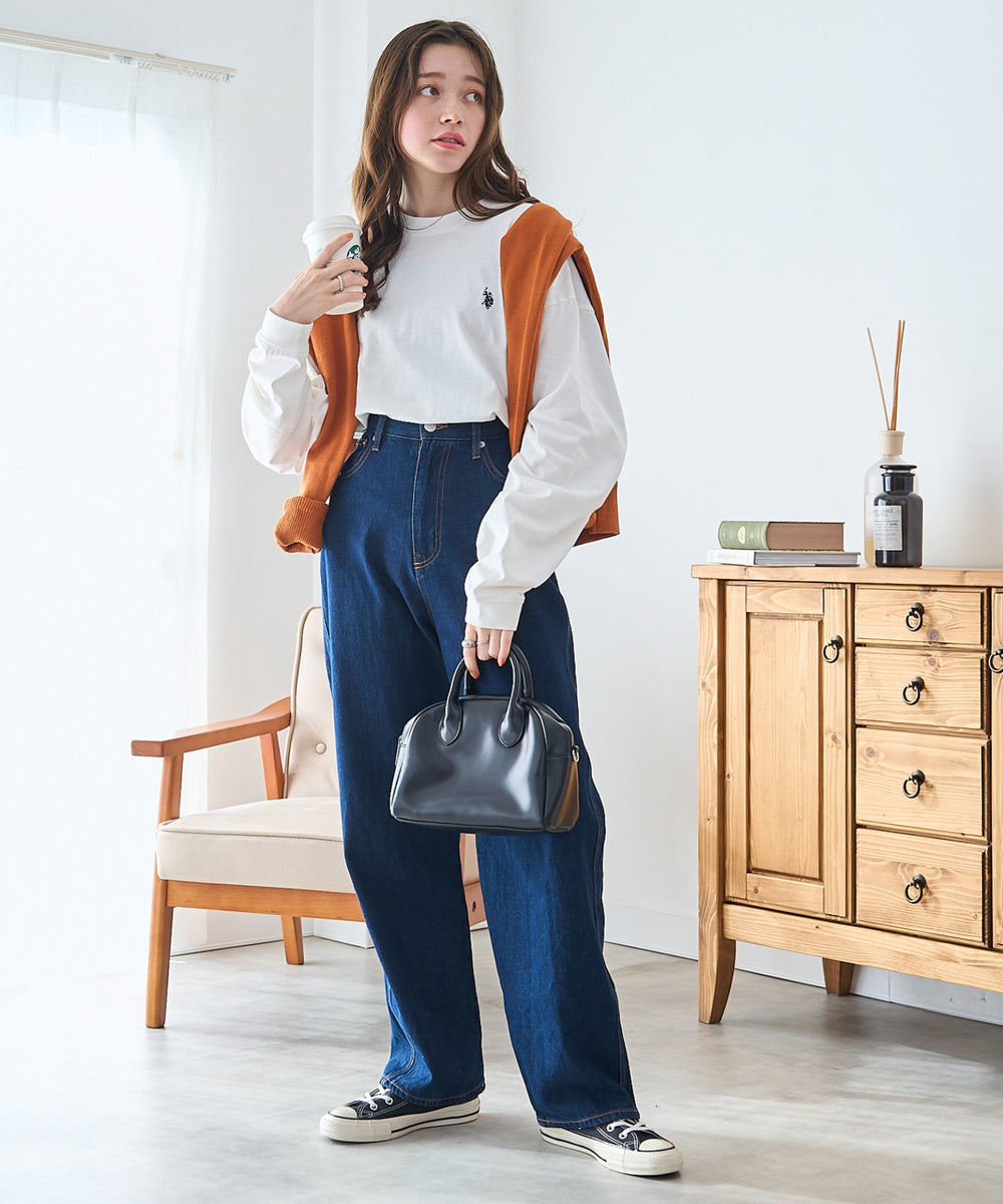 ホワイト モデル：162cm M着用