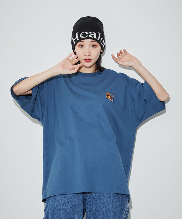 ブルー　モデル:165cm L着用