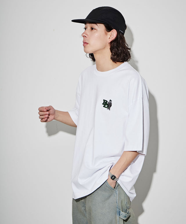 ホワイト　モデル:174cm L着用