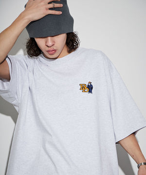 ホワイトオートミール　モデル:174cm L着用