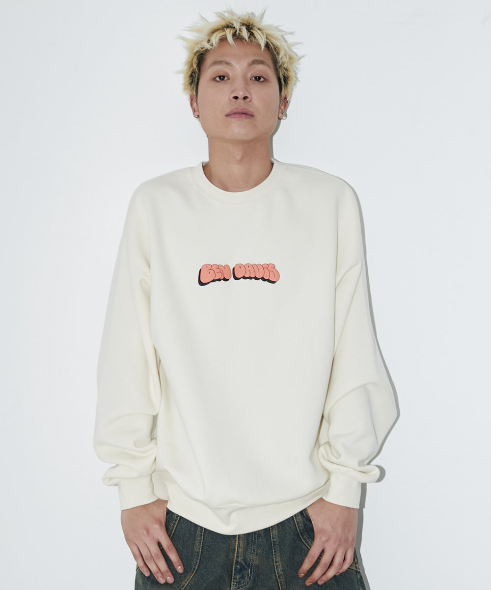 オフホワイト モデル：178cm L着用