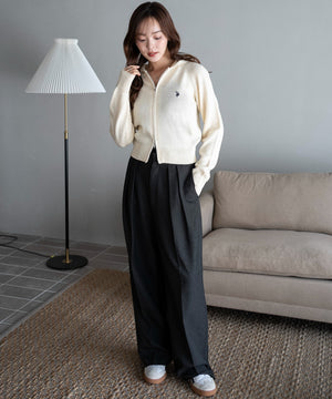 ホワイトアイボリー　モデル：165cm F着用