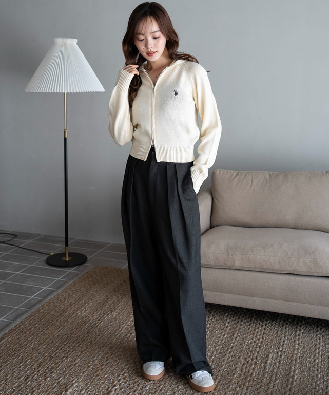 ホワイトアイボリー　モデル：165cm F着用