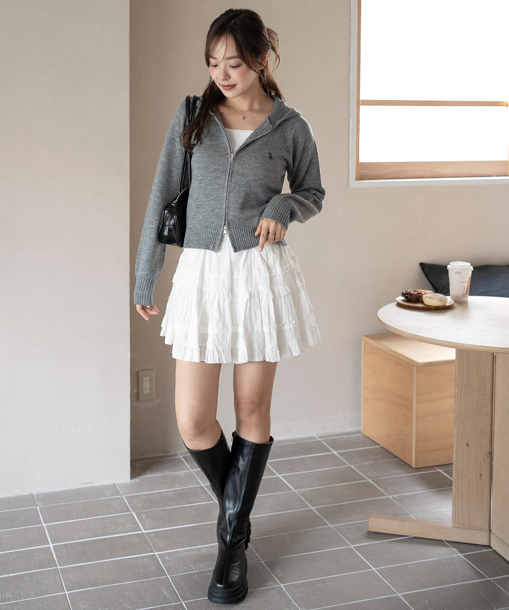 グレー　モデル：165cm F着用