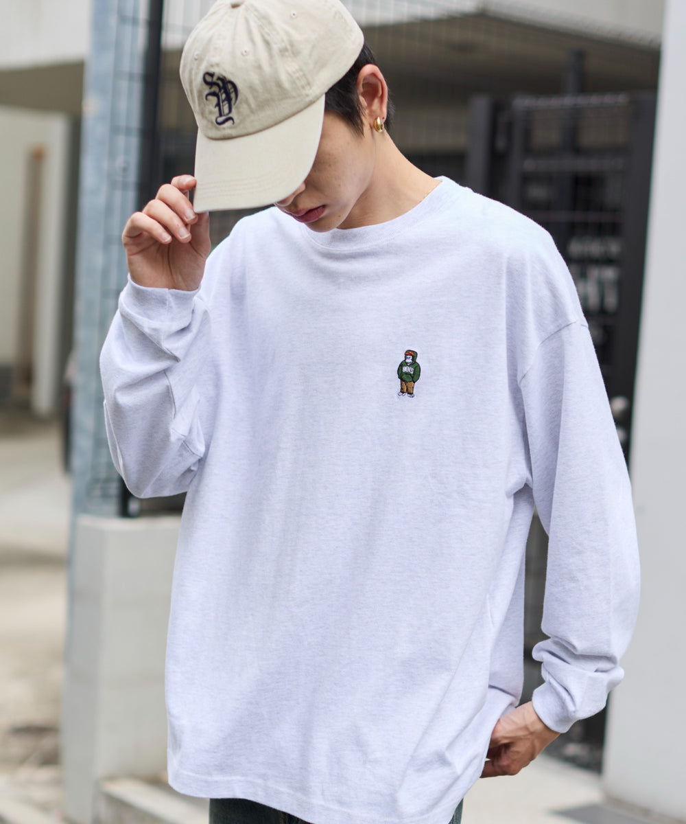 アッシュグレー モデル：180cm L着用