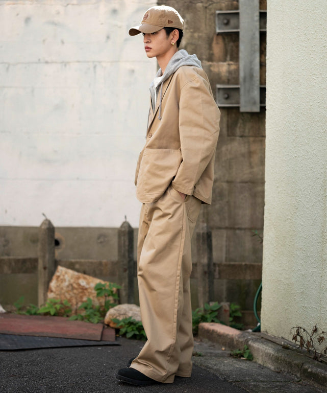 ベージュ モデル：180cm L着用