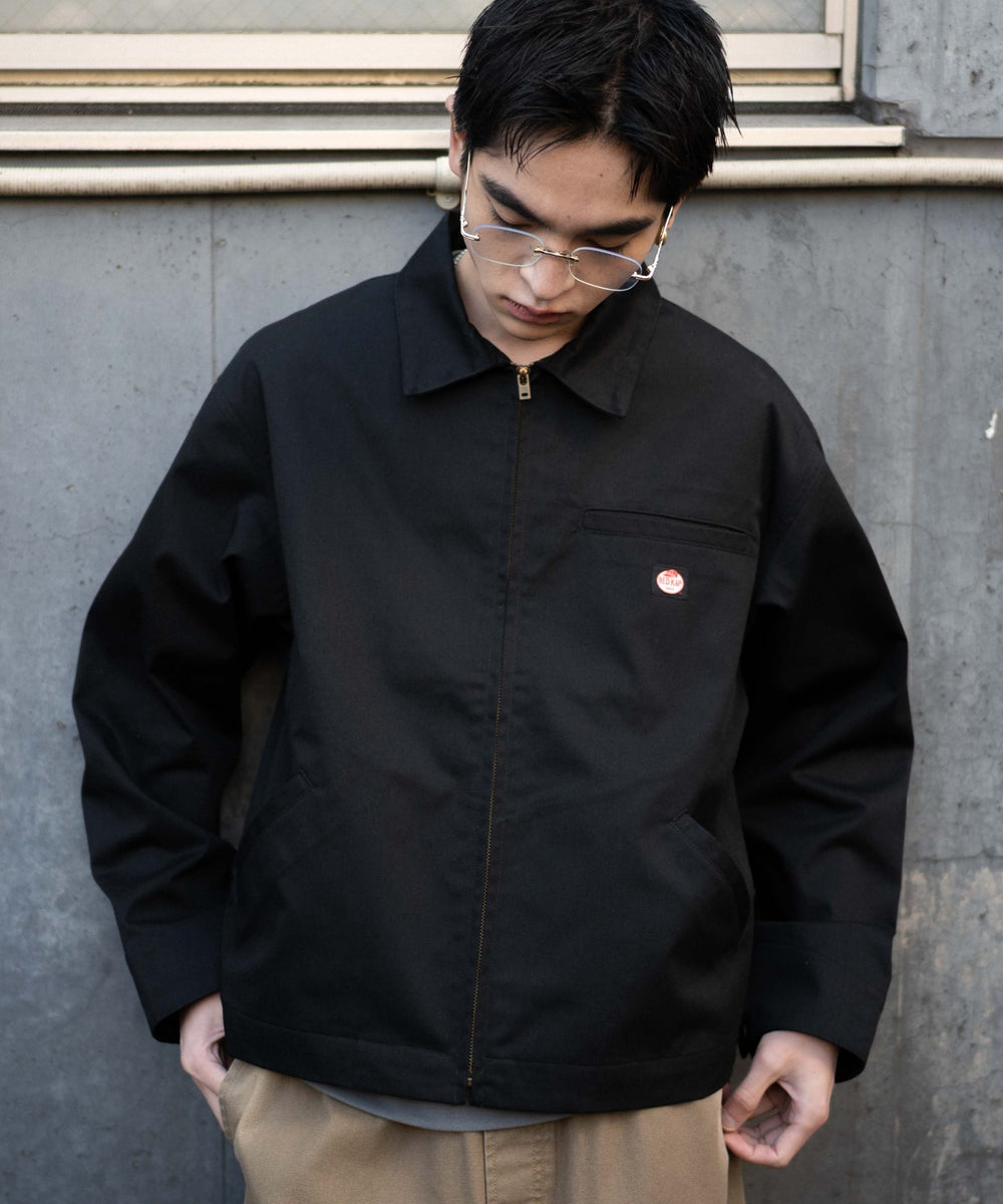 ブラック モデル：180cm L着用