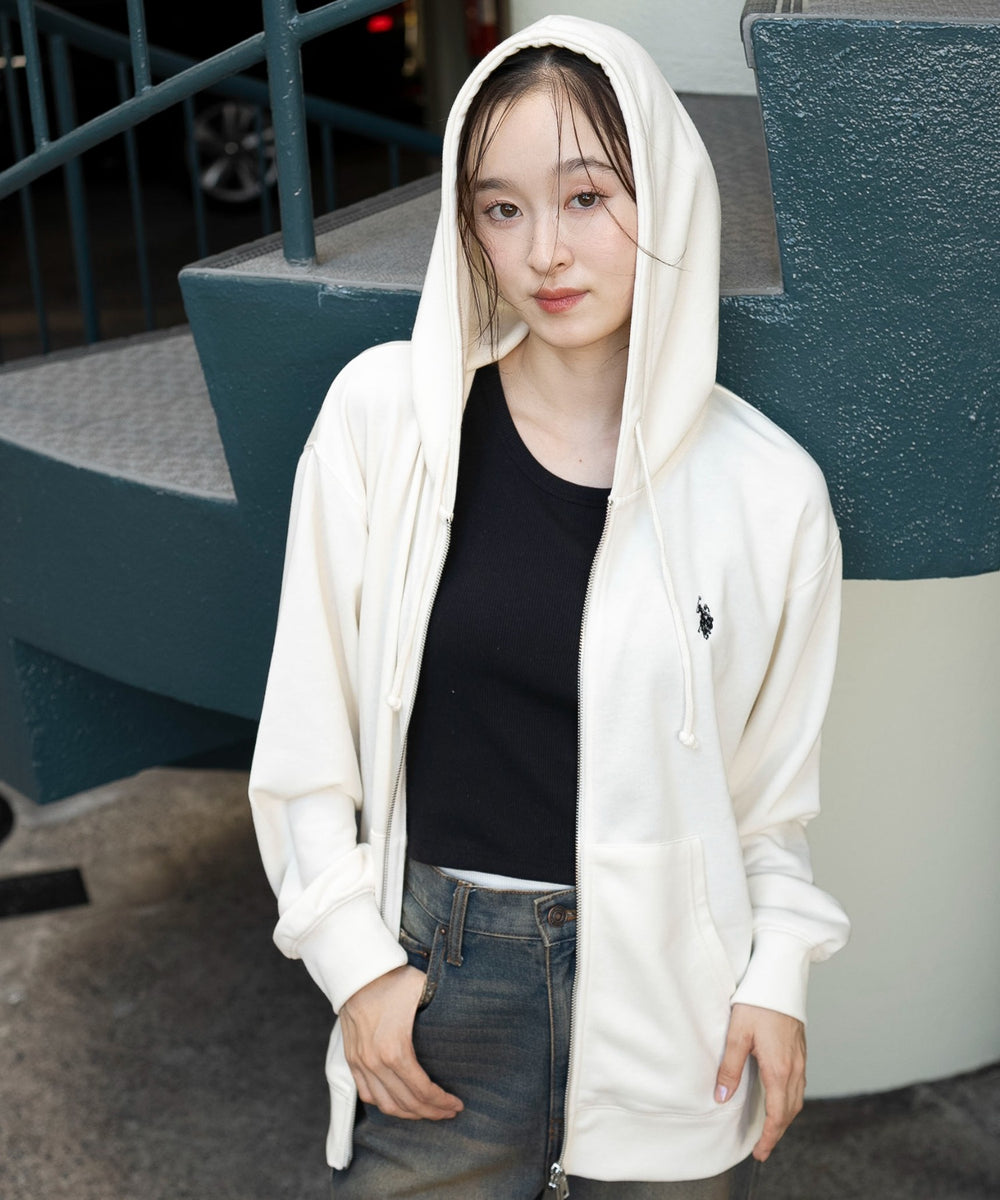 オフホワイト　モデル：163cm M着用