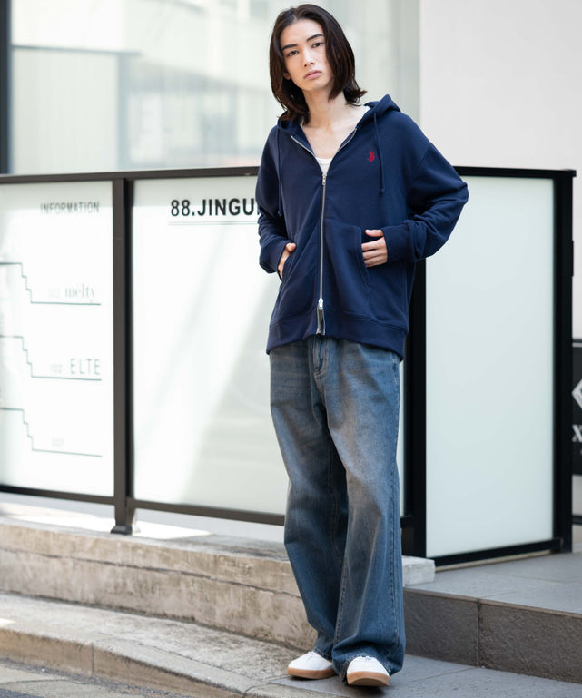 ネイビー モデル：175cm M着用