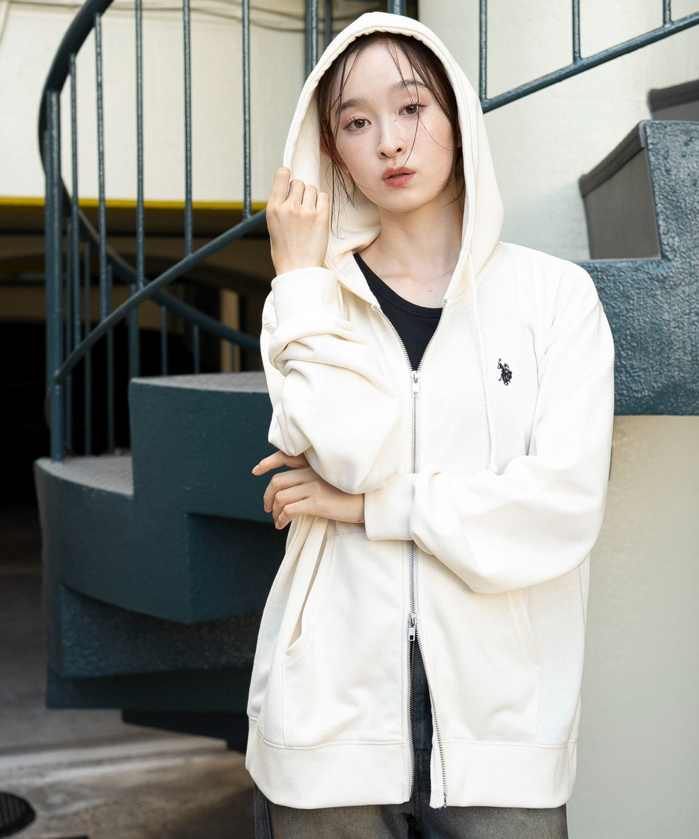 オフホワイト　モデル：163cm M着用