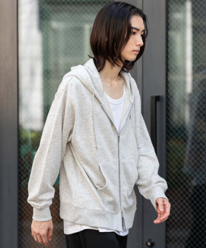 杢グレー モデル：175cm M着用