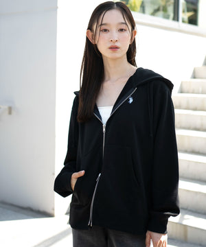 ブラック　モデル：163cm S着用