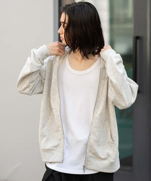 杢グレー モデル：175cm M着用